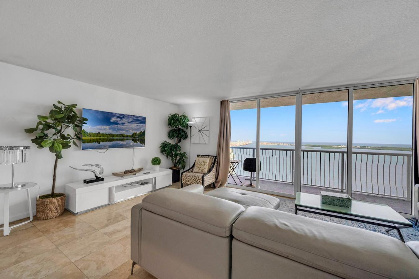 Appartamento *luxurious Highrise 2brcondo Brickell- Waterviews* *
